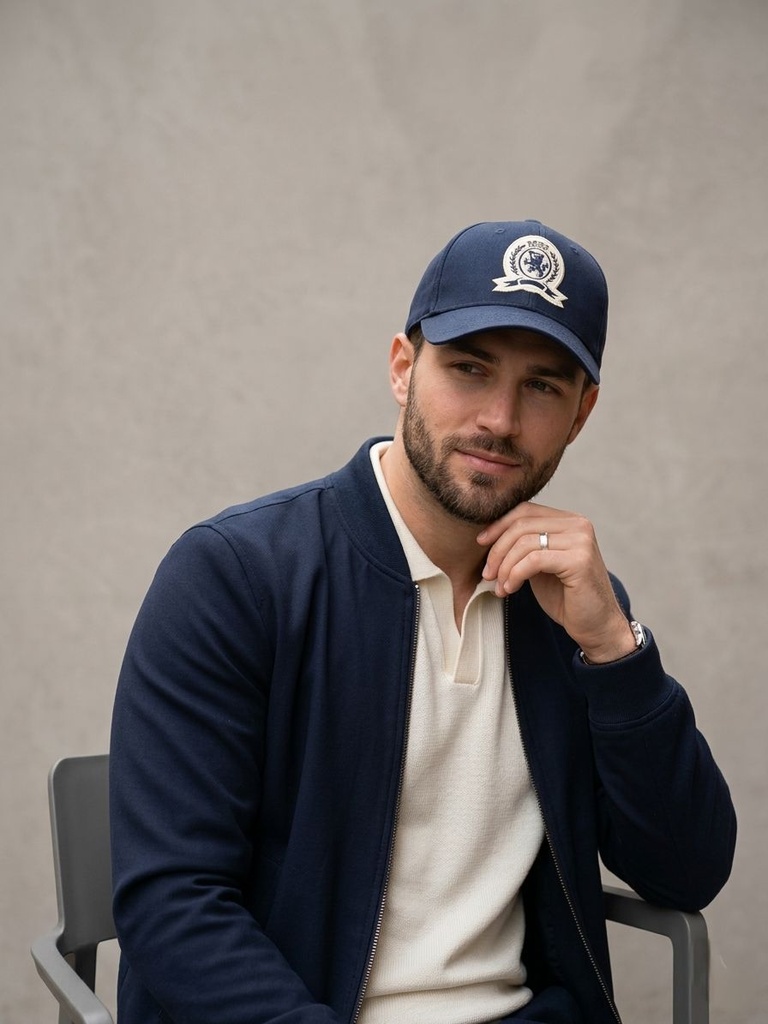 TOMMY GORRA AZUL MARINO