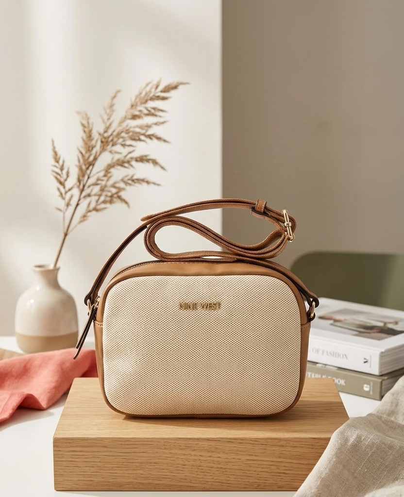 NINE WEST CARTERA BEIGE PEQUE