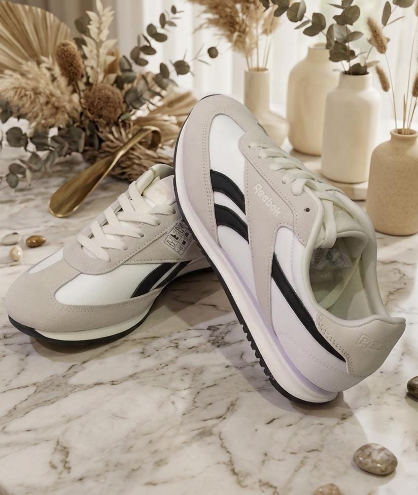 REEBOK TENNIS BEIGE / NEGRO