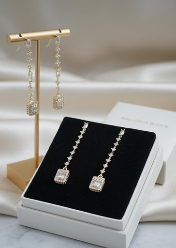 [AE0374] ARETES ENCHAPE DORADO COLGATE BRILLA